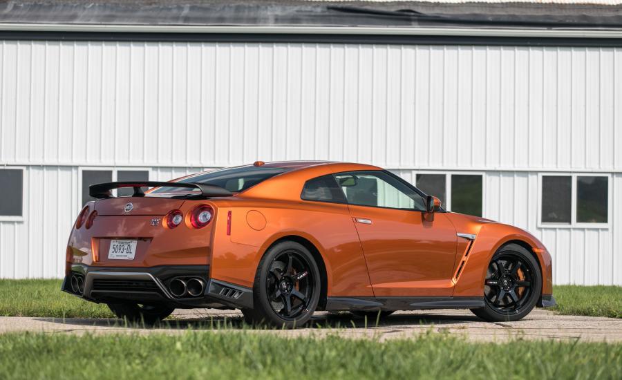  Nissan GT-R Track Edition (R35) 2017 года  (NA) (фото 43 из 45)